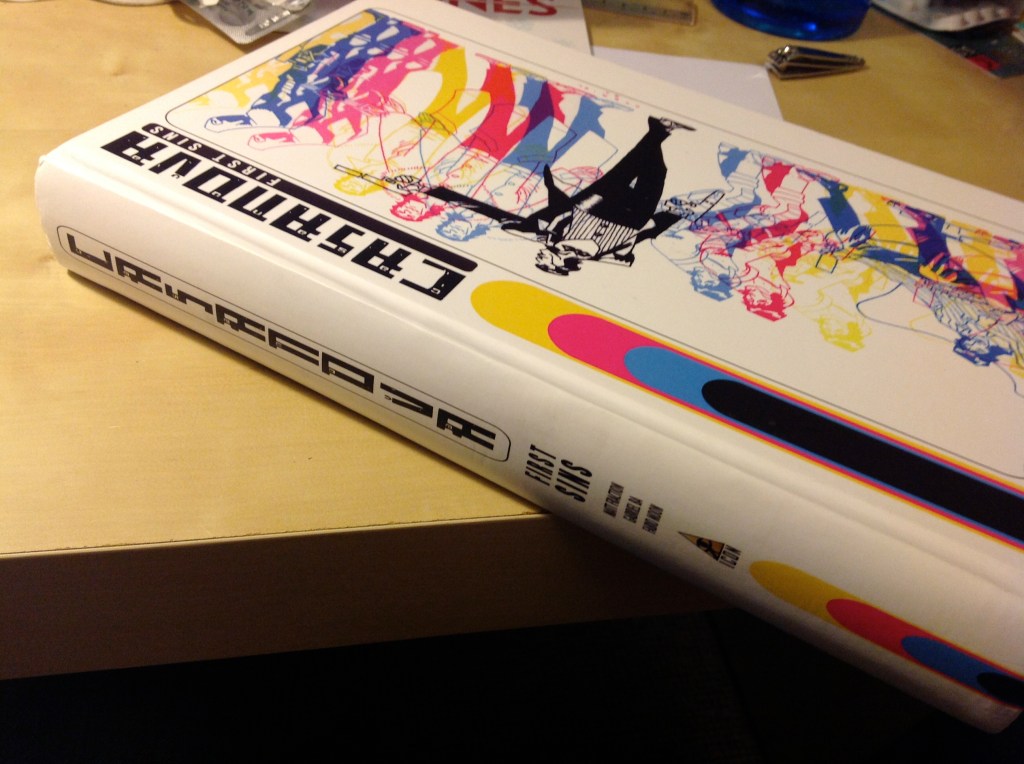 Casanova Custom Bound Edition Matt Fraction Gabriel Ba Fabio Moon - Spine